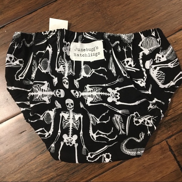 Diaper cover - Picture 2 of 5